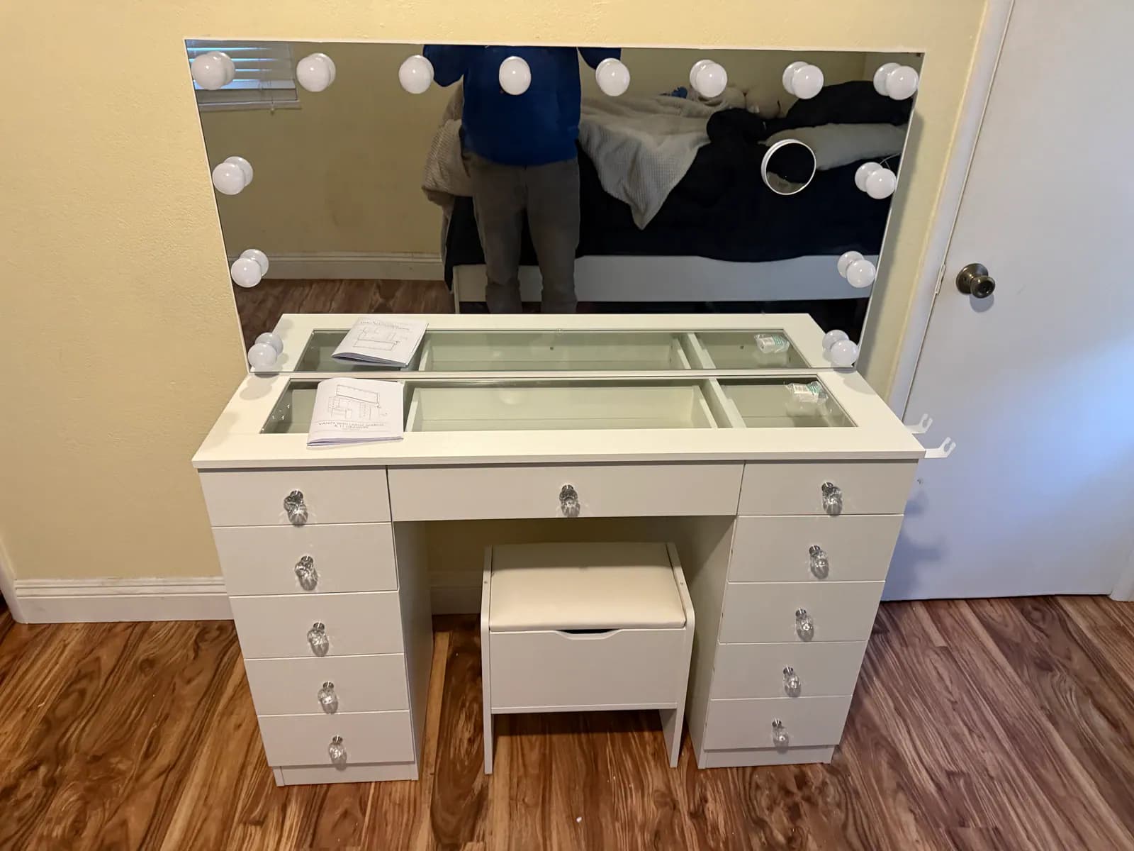 Vanity Table — San Mateo